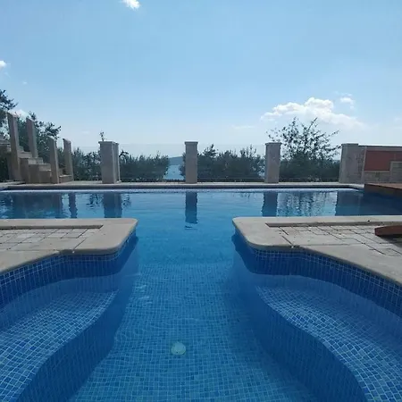Lkl, Heated Private Pool, Secluded And With A Great View Willa