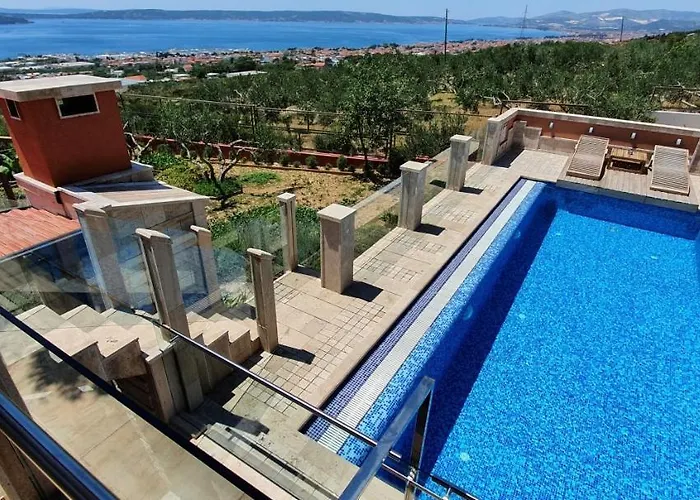 Lkl, Heated Private Pool, Secluded And With A Great View 别墅 Kaštela